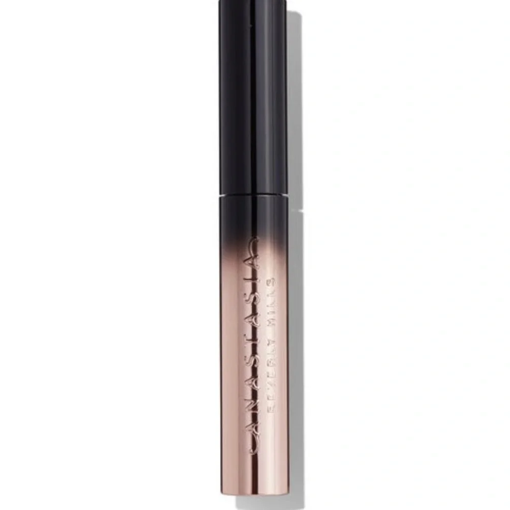 New Lash Brag Voluminizing Mascara